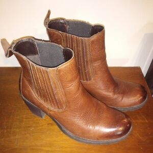 Boc Women's Leather Heeled Boots Size 9.5